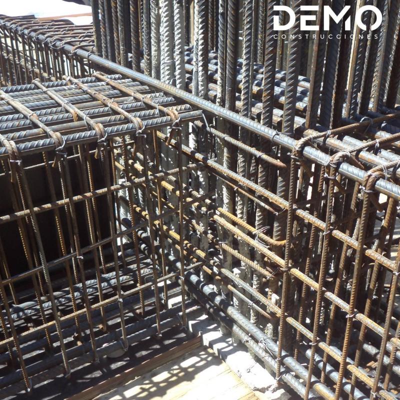 DemoConstru's tweet card. #DemoDato Nodos estructurales | Hace algunos años los nodos o juntas vigas-columnas no eran tomados en cuenta en el diseño sismoresistente. Sin embargo, de la observación de las afectaciones ocasio...