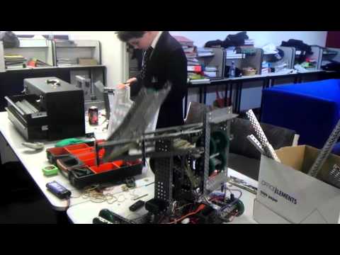 PrimeRobotics's tweet card. Lift test