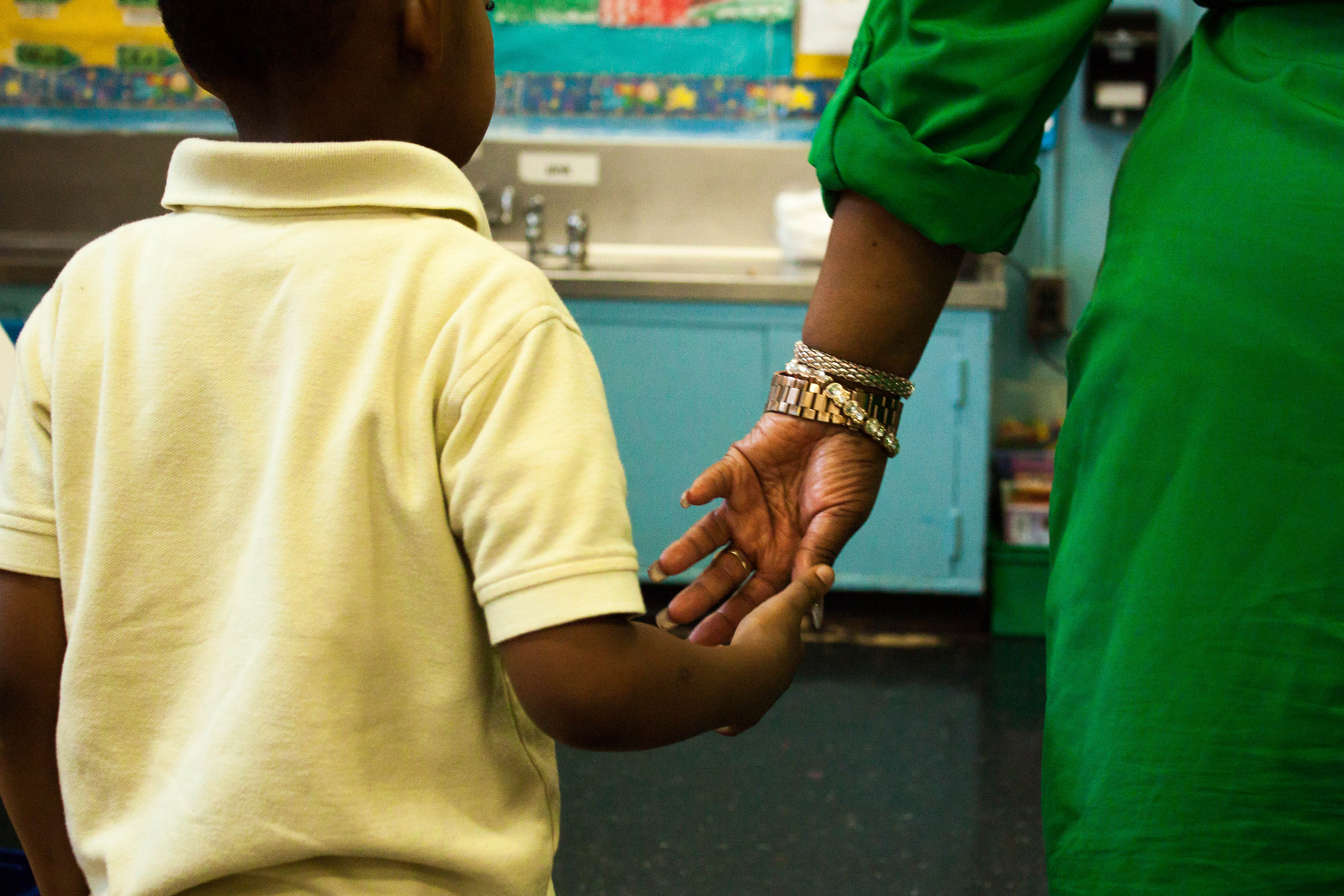 DanielPink's tweet card. One economist found that platooning might be harming kids and two other economists found that looping is quite beneficial. “These studies are important because they tell us that teacher-student...