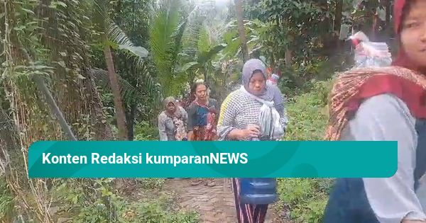 kumparan's tweet card. Caleg PKS di Cilegon Putus Saluran Air Bersih untuk Warga. #newsupdate #update #news #text