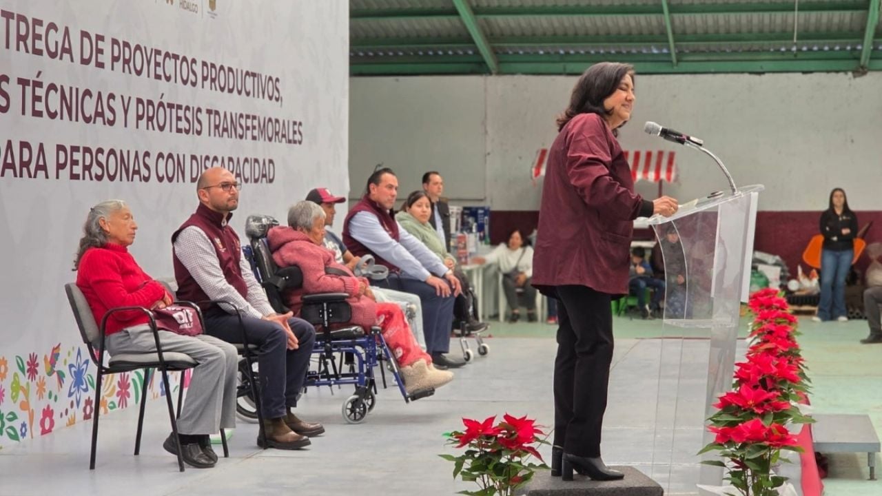 LsrHidalgo's tweet card. La presidenta del DIF Hidalgo, Edda Vite, informó que este invierno distribuirán 46 mil cobijas —principalmente— en los municipios más fríos y en las comunidades afectadas por las inundaciones de...