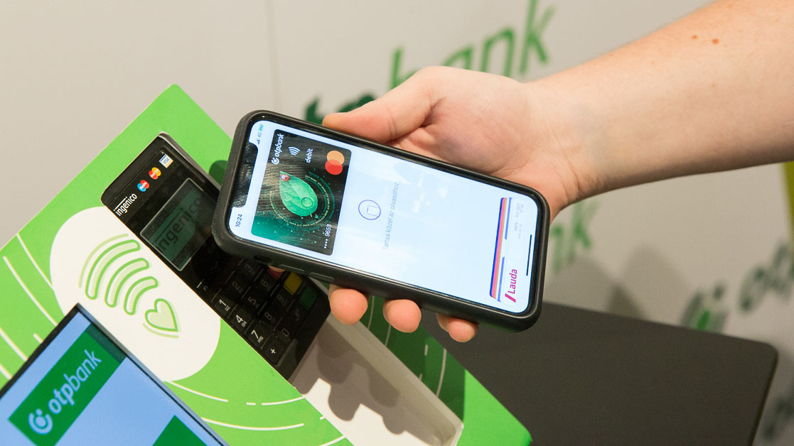 Tech2hu's tweet card. Az Apple Pay-t az almás cég az iPhone 6-tal együtt jelentette be, azóta várnak a magyar iPhone felhasználók a mobilfizetési megoldás bevezetésre. Számukra is