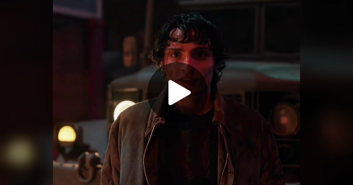 ziggys4lara's tweet card. 29.2K likes, 285 comments. “#BYLER not to be dramatic but the power of queerness literally saved everyone‘s lives 😔😔😔”