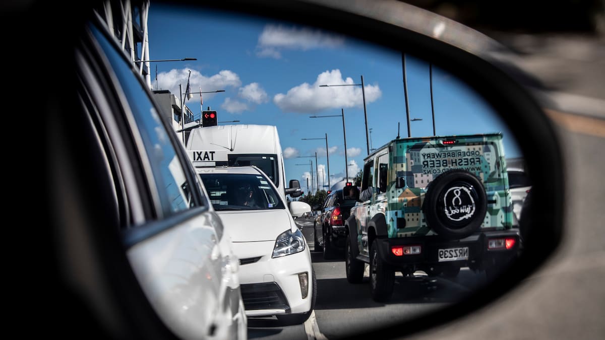 vheeringa's tweet card. AA wants change of tack to address congestion, mayor says more roads won't fix problem.