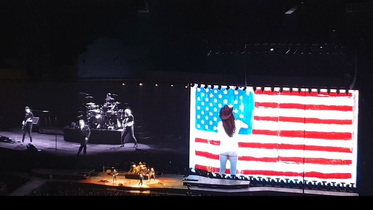 AnetteGranada's tweet card. U2 - In God's Country LIVE in Manila 2019