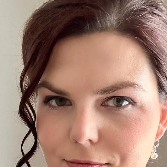 Operaphantomgrl's tweet card. Sara Hiller (@operaphantomgrl) • Instagram photos and videos