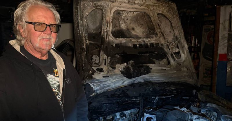 Brand in autogarage Eindhoven