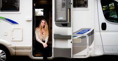 Tweet card summary image