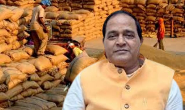 PragativadiNews's tweet card. Odisha distributed 2.94 lakh tokens across five districts for paddy procurement, with 19.67 lakh farmers registered this kharif season.