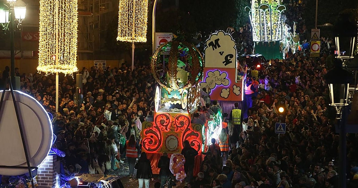 abcdesevilla's tweet card. En el seno de la plantilla se habría invitado a recurrir a días de asuntos propios para no participar en el dispositivo especial del cortejo real, momento crítico por lo multitudinario del evento en...