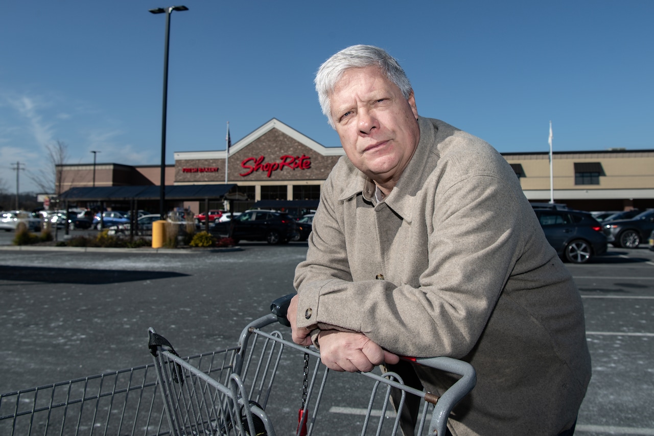 briannnnf's tweet card. Supermarkets are now using face recognition tech. Customers are uncomfortable.