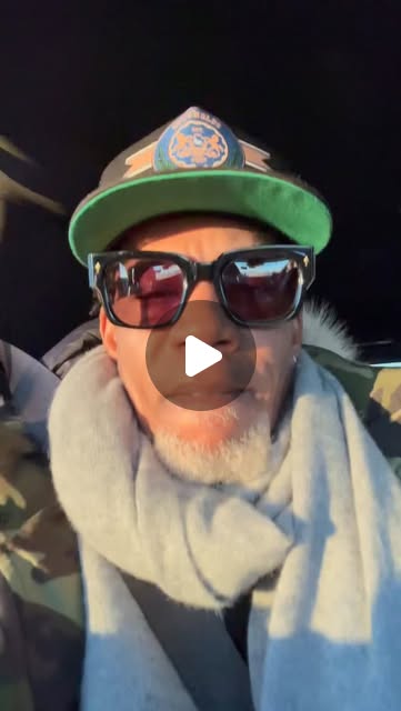 MichaelRob48502's tweet card. realdlhughley (@realdlhughley) • Instagram reel