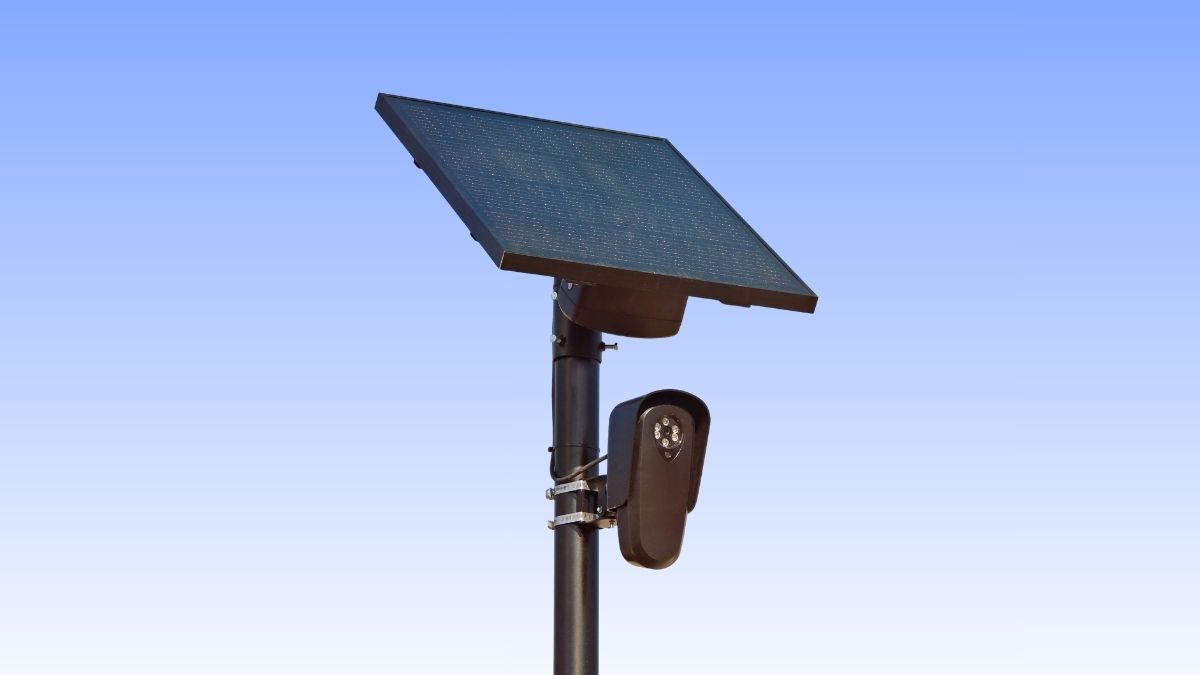 Malwarebytes's tweet card. What Flock's ALPR cameras really collect, how they’re used in neighborhoods, and what you can do to stay in control.