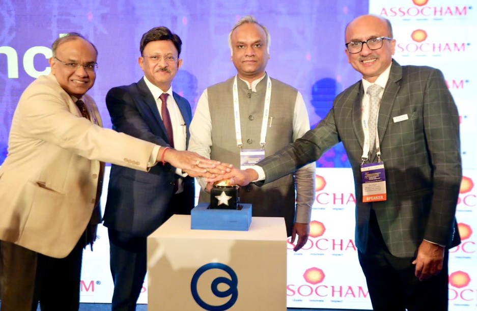 navasamajanews's tweet card. ಕರ್ನಾಟಕವನ್ನು (Karnataka) ದೇಶದ ಮುಂಚೂಣಿ ನಾವೀನ್ಯತಾ ಕೇಂದ್ರವಾಗಿ (Innovation) ಬೆಳೆಸುವ ಕಾರ್ಯಕ್ಕೆ  ಎರಡು ಒಪ್ಪಂದಗಳಿಗೆ (ಎಂಒಯು) ಸರ್ಕಾರವು ಇಂದು ಸಹಿ ಹಾಕಿದೆ