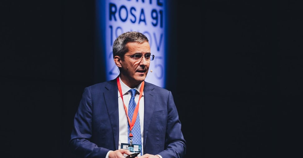 SpadaroSaro's tweet card. L’associazione fotografia il ritorno economico legato ai dati: nove aziende su dieci pianificano in modo più efficiente gli investimenti