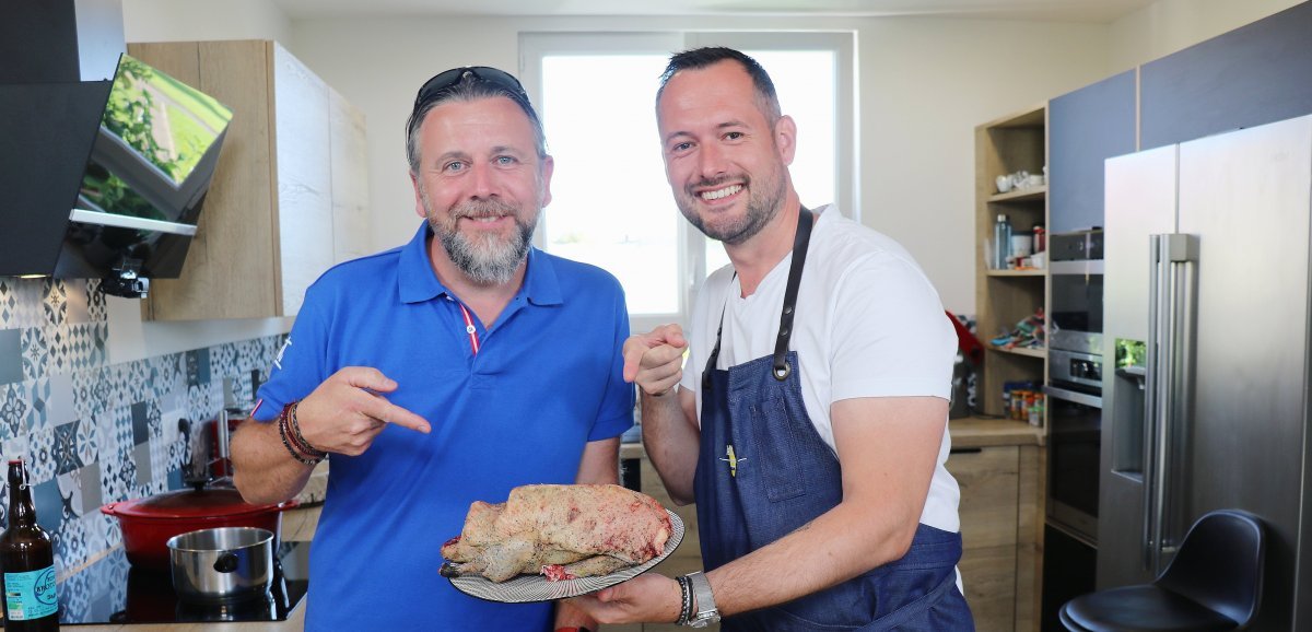 lccauchois's tweet card. L'émission de David Gallienne fait ce samedi 13 novembre une halte en vallée de Seine. Guillaume Aubin, du Parc naturel régional des boucles de la Seine normande, lui sert de guide.