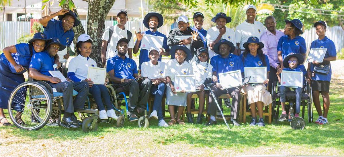 internetsociety's tweet card. The International Day of Persons with Disabilities reminds us that we must remove barriers that digitally exclude people with disabilities.