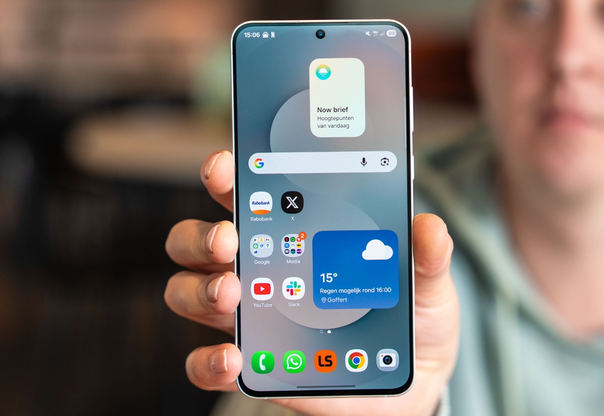 AndroidPlanet's tweet card. Samsung brengt volgend jaar One UI 8.5 uit met veel toffe nieuwe functies. We zetten de belangrijkste op een rij.