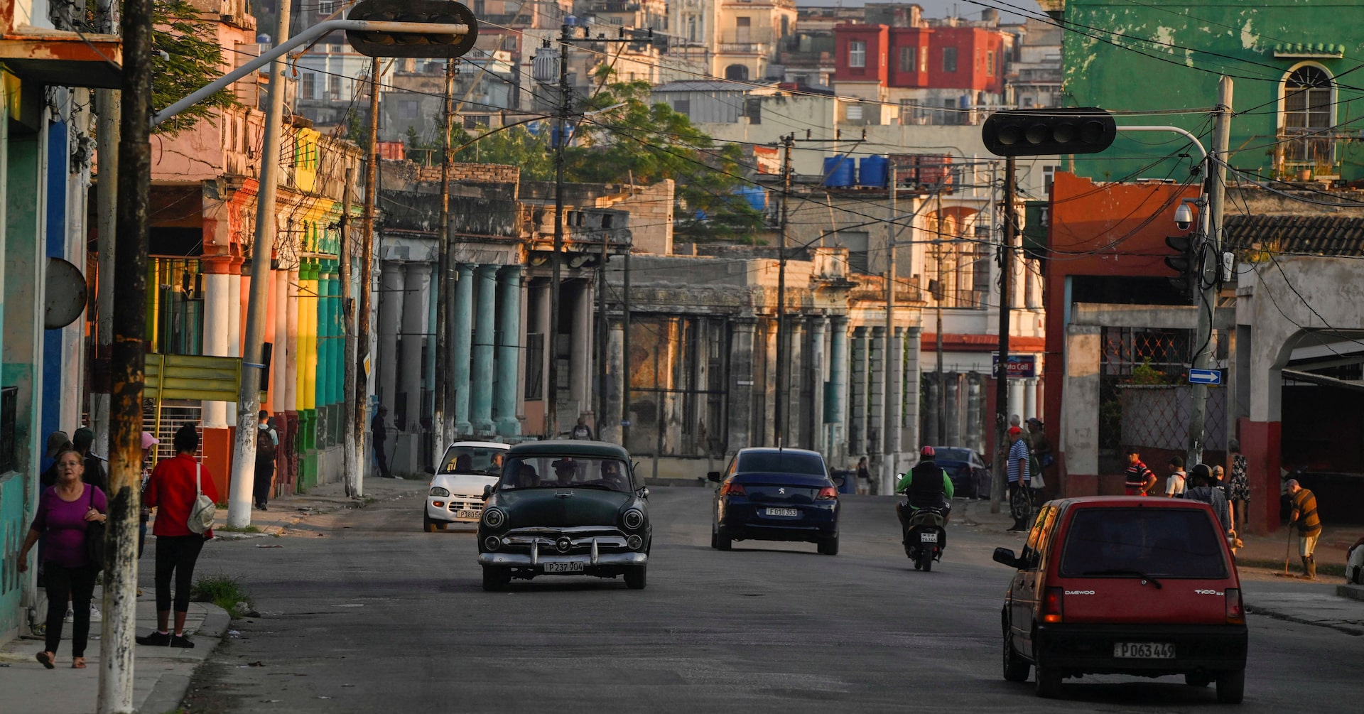 ReutersTech's tweet card. The outage left Havana and much of western Cuba in the dark.