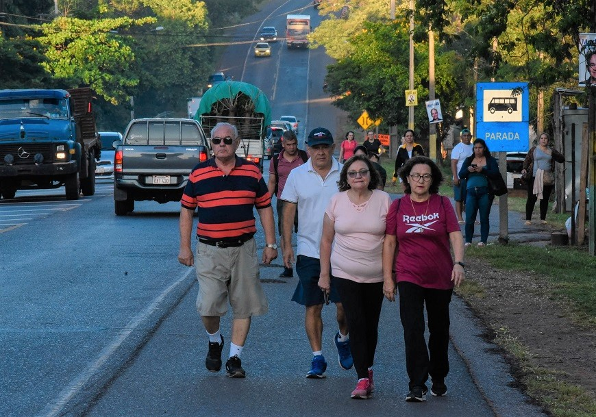 trecepy's tweet card. En el marco de las festividad religiosa en Caacupé, el Ministerio de Salud brinda una serie de recomendaciones para una peregrinación segura.