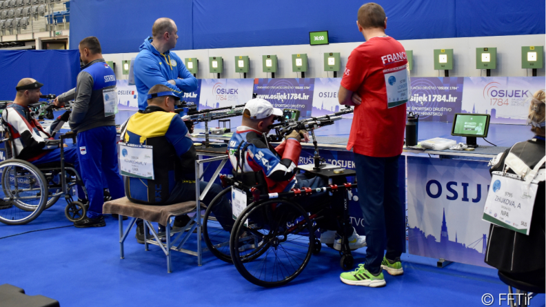 ComNumDef's tweet card. Dans le cadre de la journée internationale du handicap, nous mettons à l’honneur l’un des nôtres ayant participé aux derniers championnats d’Europe de para-tir et ayant grandement contribué à la...