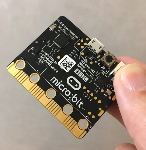 CoderDojoTamami's tweet card. # micro:bit（マイクロビット）のワークショップを同時開催します！ マイクロビット は、イギリスの公共放送局BBCが中心となって開発した教育用のマイコンボードです。 今回は、このマイクロビットを使って『イライラする棒』の工作に挑戦します。目安時間は1時間程度です。 マイクロビット本体の貸し出しを用意しますが、破損等の可能性もありますので、自分のマイクロビットを持っている方はなるべく自...