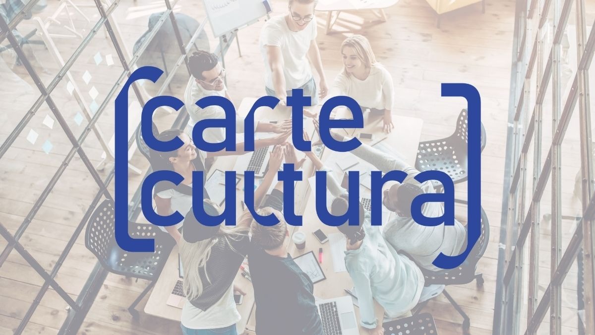 ScuolaLink's tweet card. I neo diplomati con il massimo dei voti nel 2025 potranno accedere all'incentivo economico il prossimo anno: ecco i dettagli sull'agevolazione.