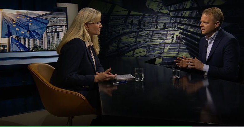 Tweet card summary image