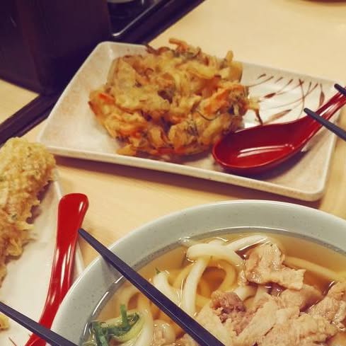 BackPackExplo's tweet card. Ninou Nivou (@ninou.nivou) • Instagram photo