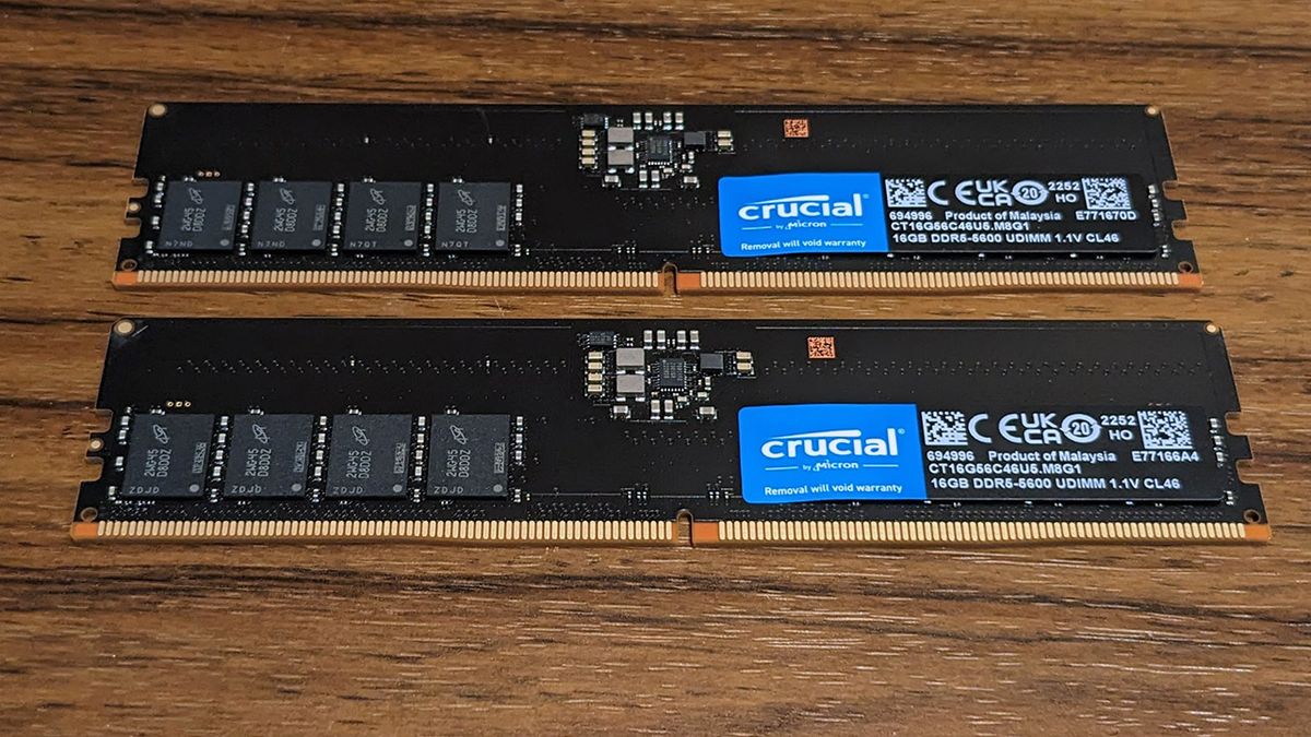 CSDevAr's tweet card. Micron's Crucial brand will no longer offer DDR for PC users starting in February 2026.