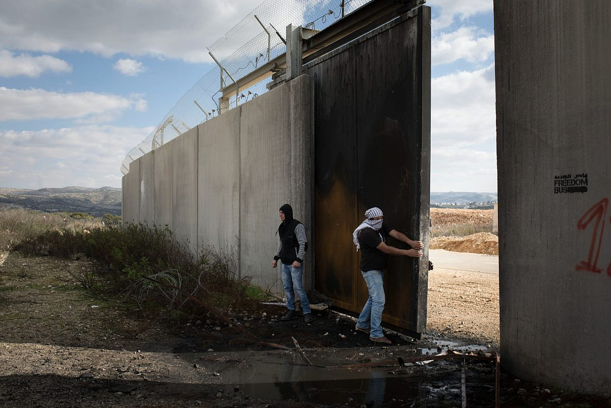 972mag's tweet card. Install a caretaker government, abolish unjust laws, disarm militias: a new book lays out a roadmap for a democratic future in Israel-Palestine.