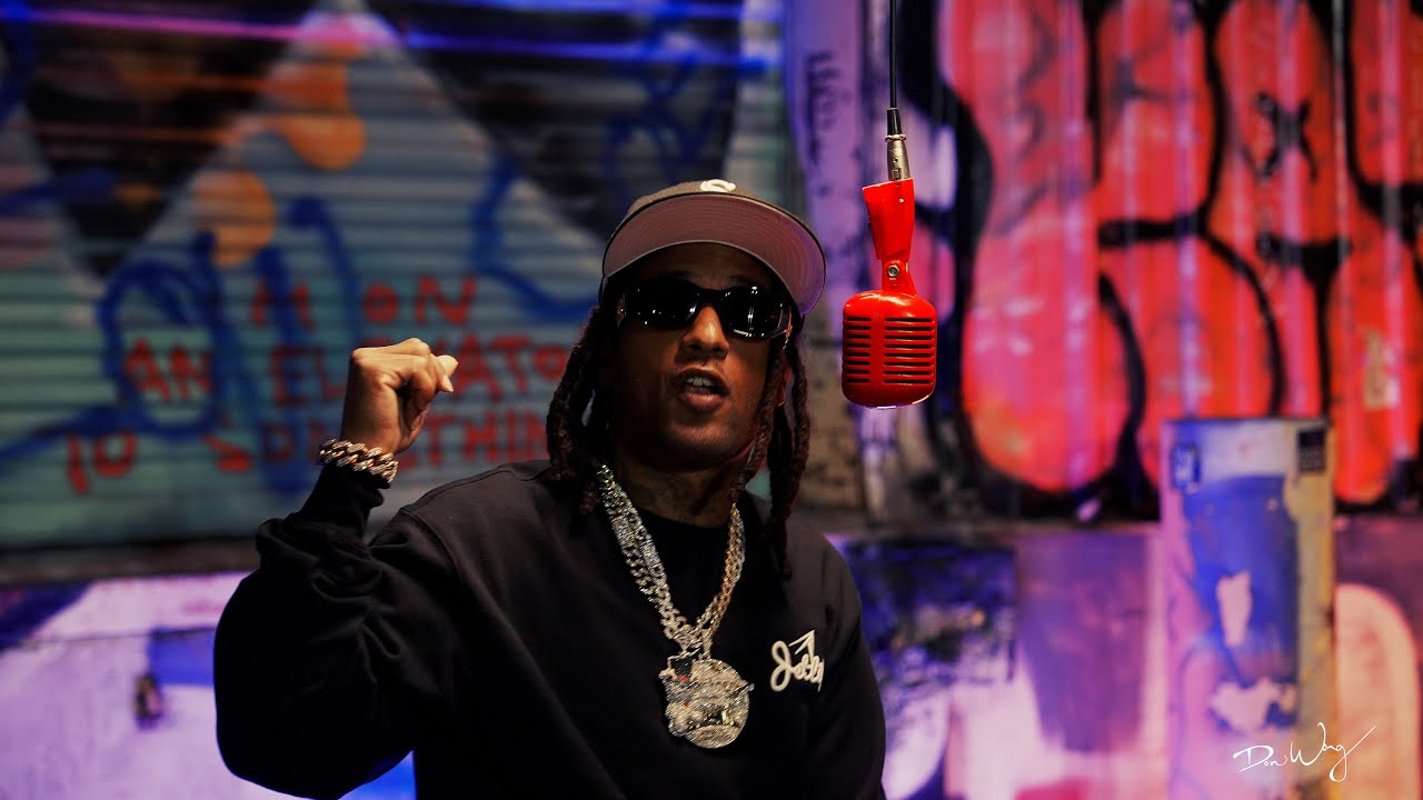 CurrenSy_Spitta's tweet card. Fendi P - Redrum || The Red Mic District Performance || Shot by Don...