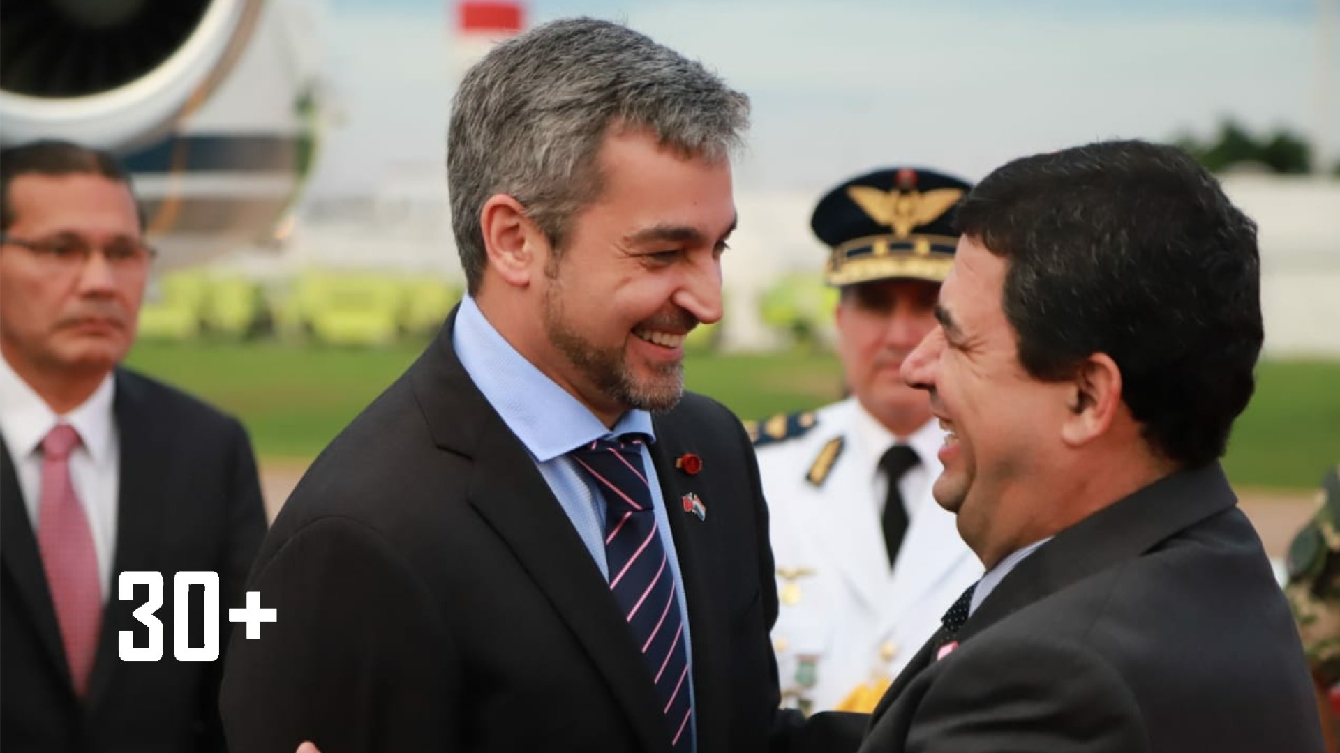 trecepy's tweet card. Hugo Velázquez respondió a la supuesta traición que Mario Abdo Benítez habría planeado contra él. Confirmó que no hablan hace un tiempo