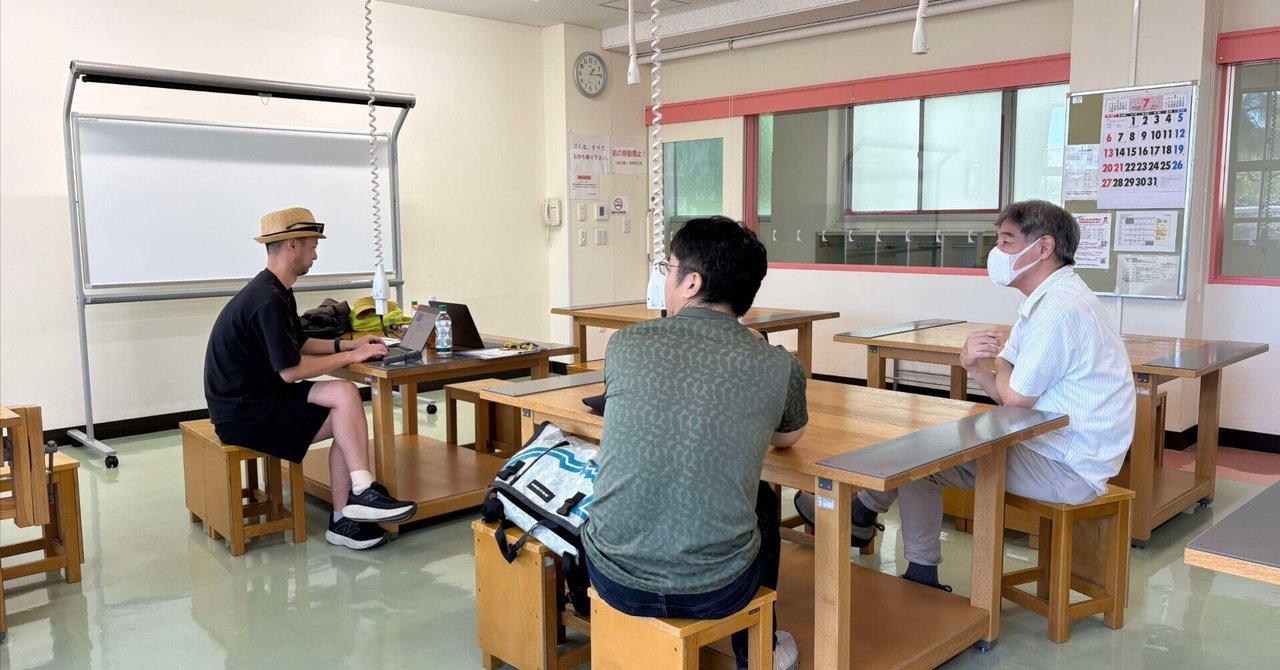 CoderDojoDaita's tweet card. CoderDojo新代田は、小中学生を対象にした自習型の「プログラミング道場」です。 自主的に学習したり作品づくりをして、疑問点や質問があればメンターがアドバイスをしてくれます。 CoderDojo新代田、2025年7月開催レポート 2025年7月19日（土） 第21回 CoderDojo 新代田は、参加申し込みのニンジャが0名だったので、メンター3名のモクモク会＆ディスカッション会になりま...