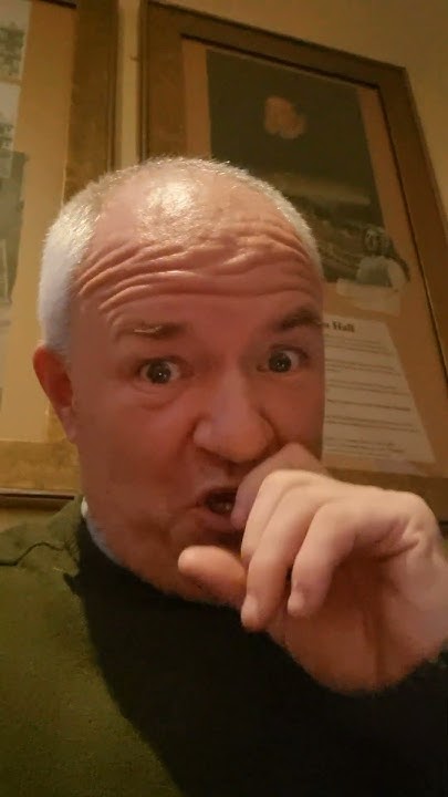 WraggysR's tweet card. Christmas Stocking - Coach House Brewing Co - Cask Beer Review