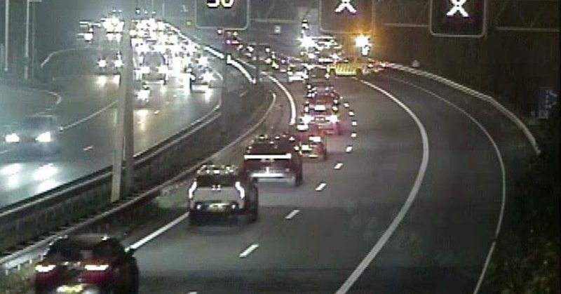 Forse file en wegafsluitingen na ongeval