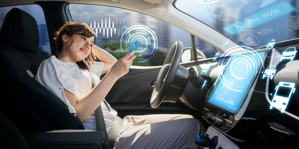 TheRegister's tweet card. Now that's a smart move