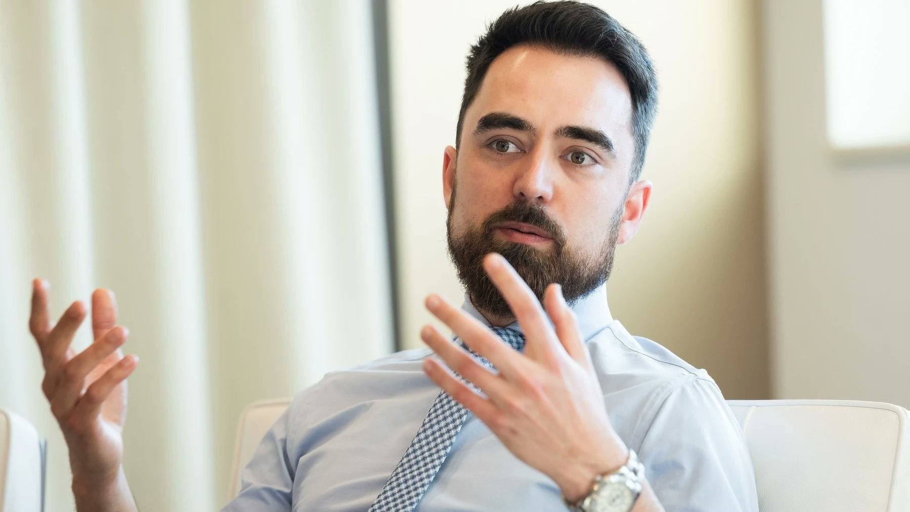 computer_zive's tweet card. Česko a Polsko se předběžně dohodly na společném projektu AI gigafactory pro region, rozděleném mezi Zbraslav a Poznaň • . • Konsorcium států střední a východní Evropy chce zvýšit šance proti velkým...