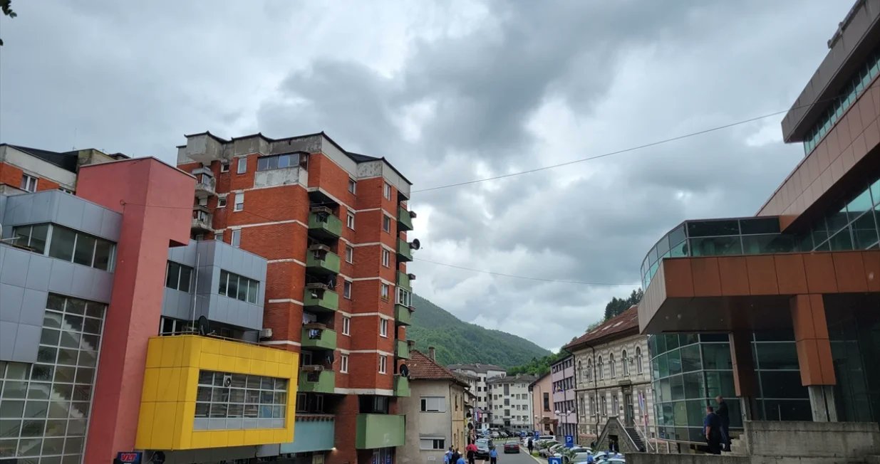 Oslobodjenjeba's tweet card. Policajcu koji je zadobio povrede ukazana je ljekarska pomoć u nadležnoj zdravstvenoj ustanovi