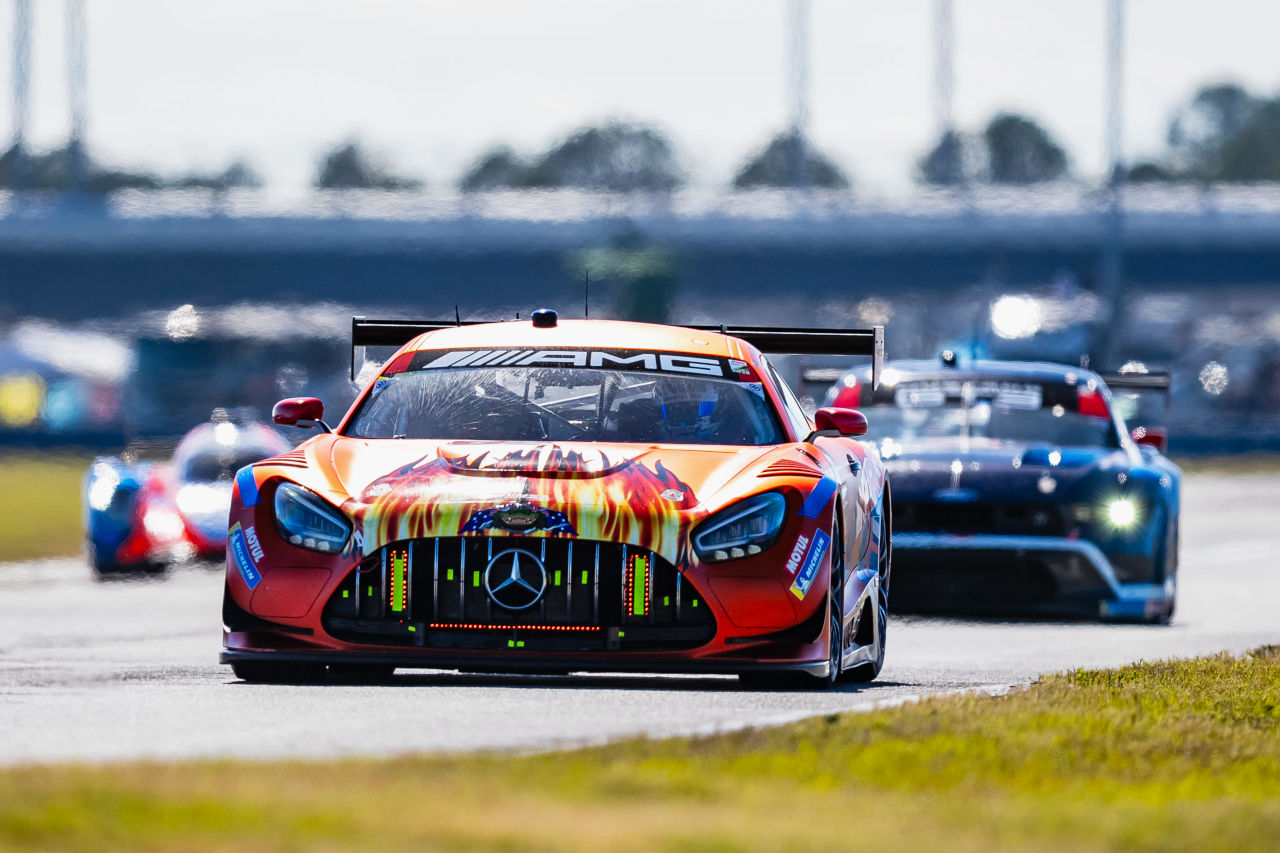 AUTOSPORT_web's tweet card. 　ウィル・パワーとチャズ・モスタートが、来月デイトナで開催されるロレックス24（デイトナ24時間レース）に向け、75エクスプレスの“スター”ドライバーラインアッ