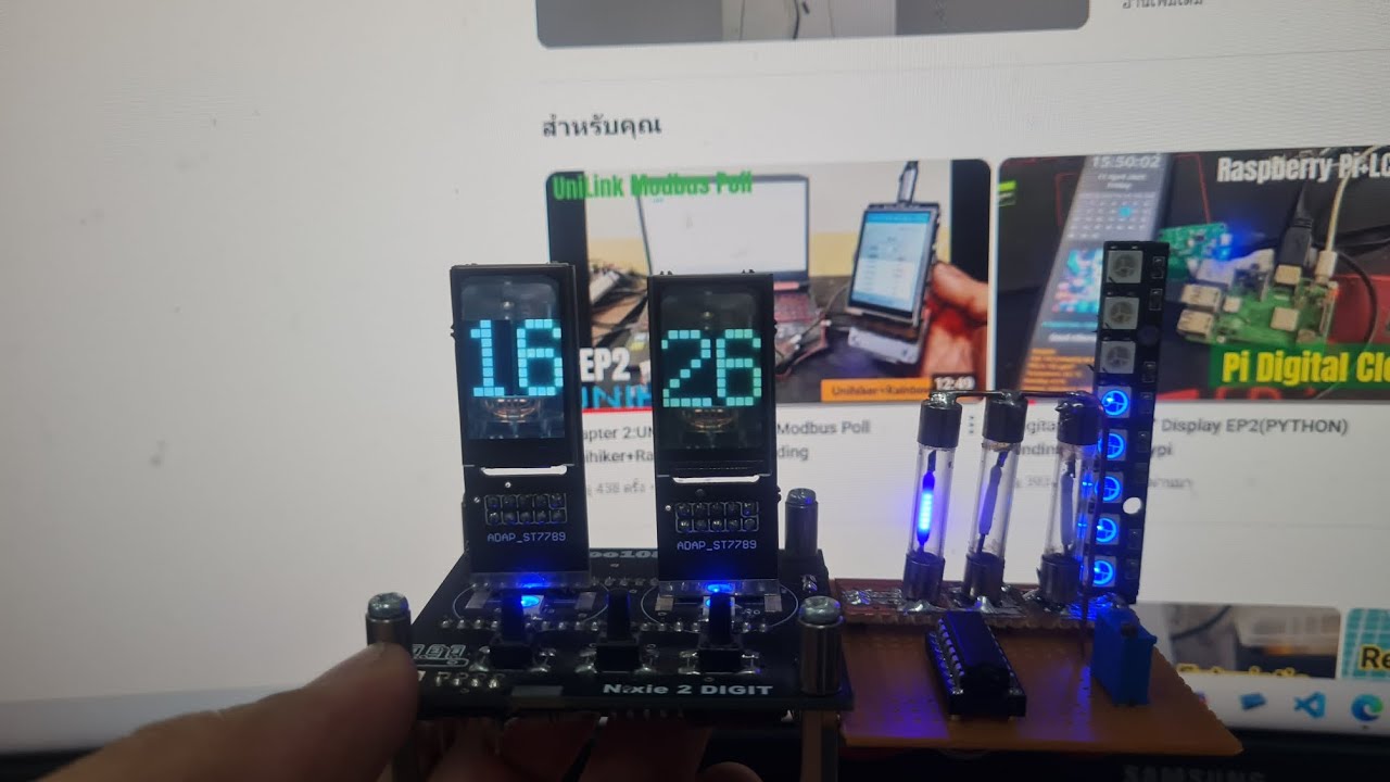 Yakroo5077's tweet card. Retro-Futuristic Hybrid Clock Update4 #trending #circuitpython