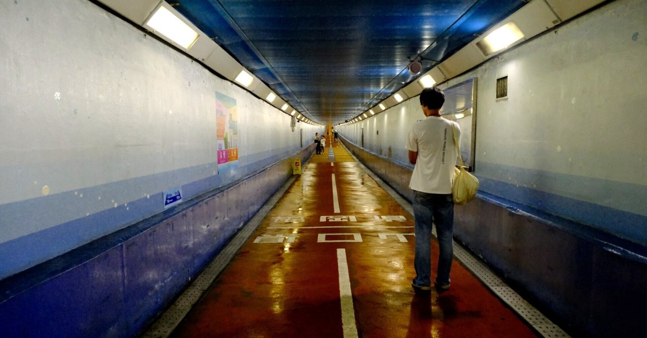 note_PR's tweet card. 2025年8月の北九州の旅についてのnoteです。ひとり旅で記憶に残しておきたいことを順不同で書き残しています。 　 2025年8月に初めて行った北九州。初日は旦過市場や小倉城など小倉の市街地を歩きました。とてもいい街でした。 そして二日目は門司港へ。ここもいつか行きたいと思っていたエリアのひとつ。レトロな街並みを実際に歩いてみたいと思っていました。 早朝の電車で小倉駅から門司港駅に移動。所...