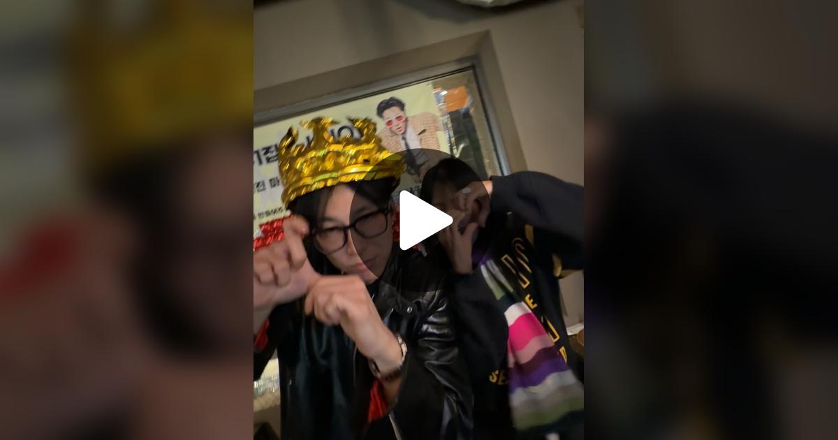 TVXQ's tweet card. TVXQ! 님의 동영상을 확인하세요.