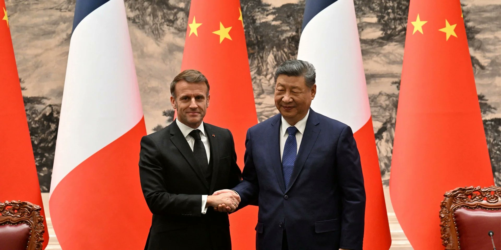 NewVoiceUkraine's tweet card. China supports all peace efforts to end the war in Ukraine, Chinese leader Xi Jinping told French President Emmanuel Macron at their meeting in Beijing on Dec. 3, France24 reported on Dec. 4.