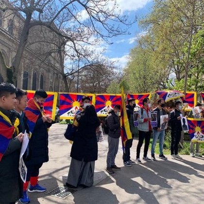 Tweet card summary image