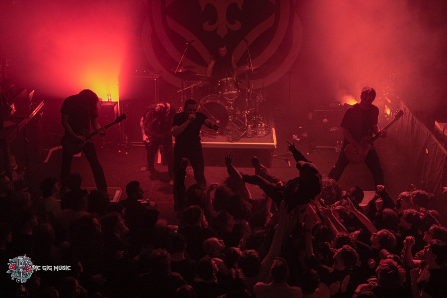 McGigMusic's tweet card. Dublin’s Button Factory played host last night to an absolute masterclass in heavy, dynamic music as San Francisco’s Deafheaven brought their Lonely People With Power tour to a packed and rabid...