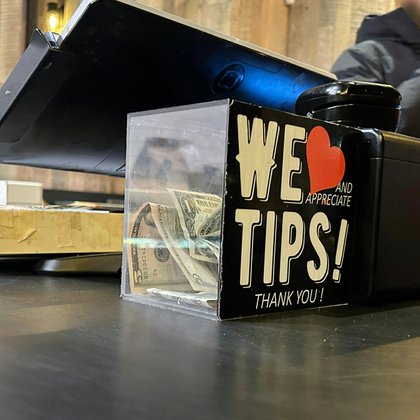 Tweet card summary image