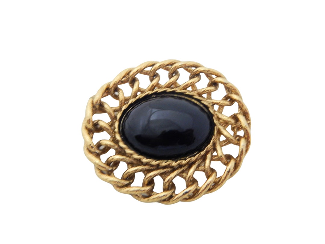 sallybrown29167's tweet card. This Brooches item is sold by EclecticVintager. Ships from Nags Head, NC. Listed on Dec 4, 2025