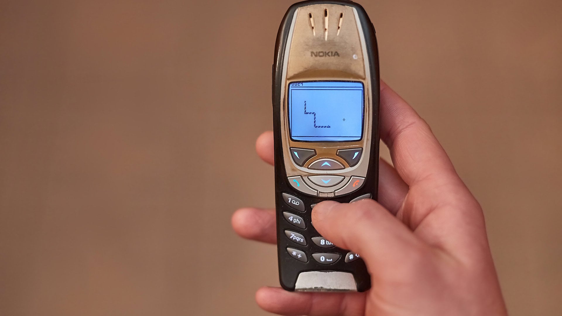 it__security's tweet card. Forscher des europäischen Sicherheitsanbieters ESET haben eine komplexe Cyberkampagne der iranischen Gruppe MuddyWater untersucht.