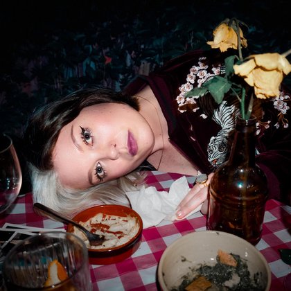 Tweet card summary image